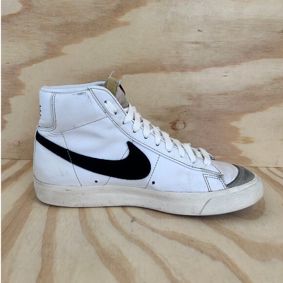 Nike - Blazer Mid 77 Vintage - Sneakers - Black - Women's - 8 - CZ1055-100 - Picture 5 of 9